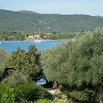 Caletta Nest 11 بورتو روتوندو