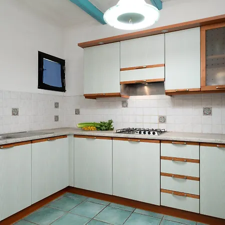 Apartment Caletta Nest 11 *